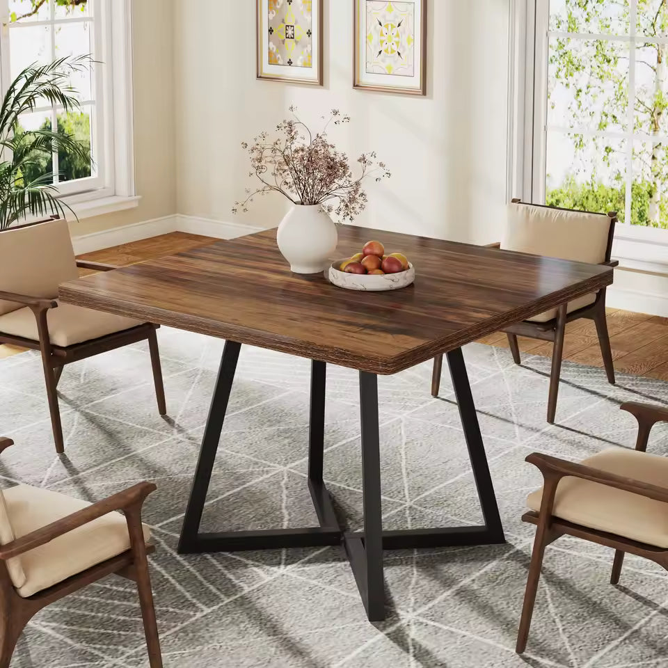 Kitchen & Dining